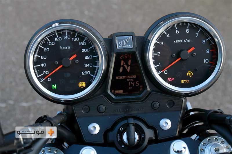 هوندا CB1300، موتورسیکلتی قدرتمند و محبوب سی بی ۱۳۰۰