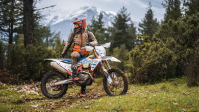 بررسی کامل KTM EXC-F 248 Six Days؛ اسلحهی آفرود برای حرفهایها